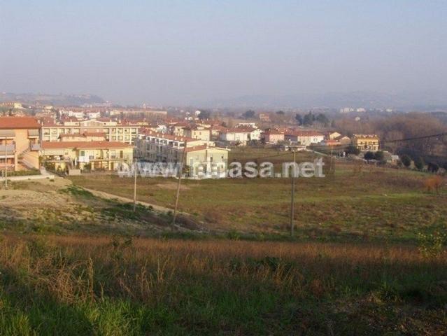 Terreno in vendita di 3200 m²