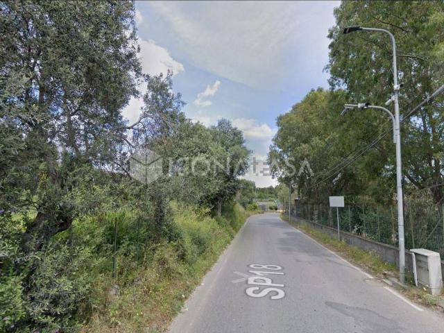 Terreno in vendita di 321 m² in Via Catalmo