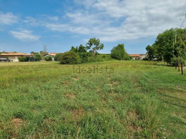 Terreno in vendita di 3350 m² in Via Barros