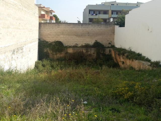 Terreno in vendita di 330 m² in Via bellini