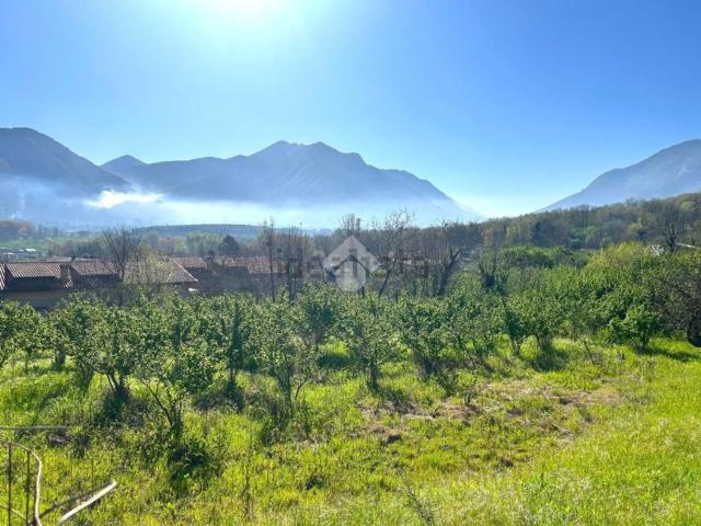 Terreno in vendita di 3560 m² in Via San Candida Ortali
