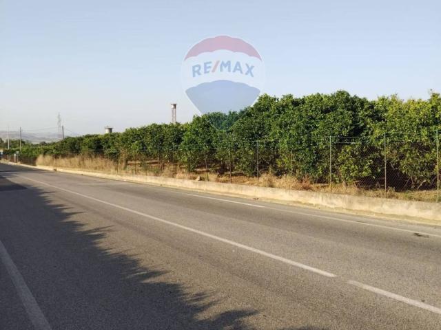 Terreno in vendita di 35000 m² in Strada Comunale Mulini