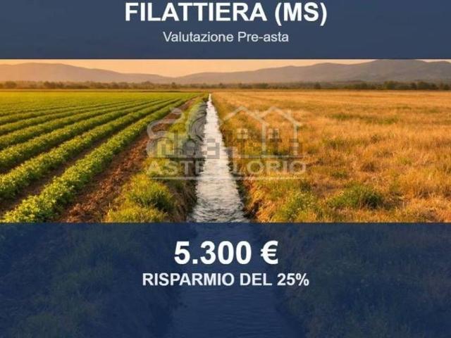 Terreno in vendita di 350 m² in Via Gigliana