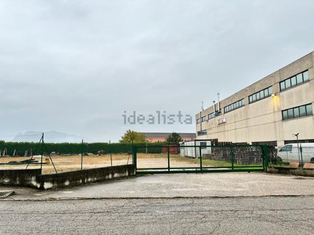Terreno in vendita di 3513 m² in Via Centoarte