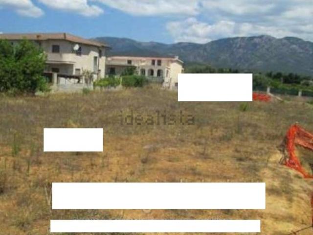 Terreno in vendita di 3685 m² in Corso Cristoforo Colombo
