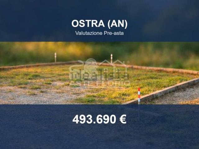 Terreno in vendita di 36932 m² in Via degli Ulivi