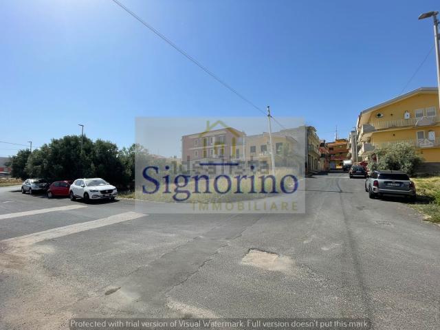 Terreno in vendita di 361 m² in Via Luciano Campisi