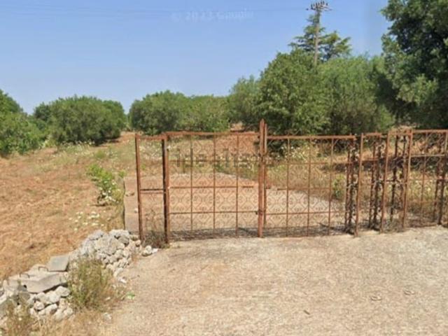 Terreno in vendita di 3700 m² in Strada Provinciale 14