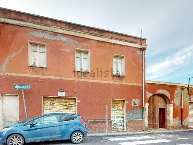 Terreno in vendita di 370 m² in Via Eligio Porcu, 236