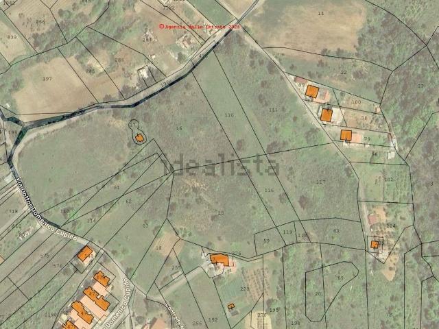 Terreno in vendita di 38145 m² in Via Dottor Domenico Cupido