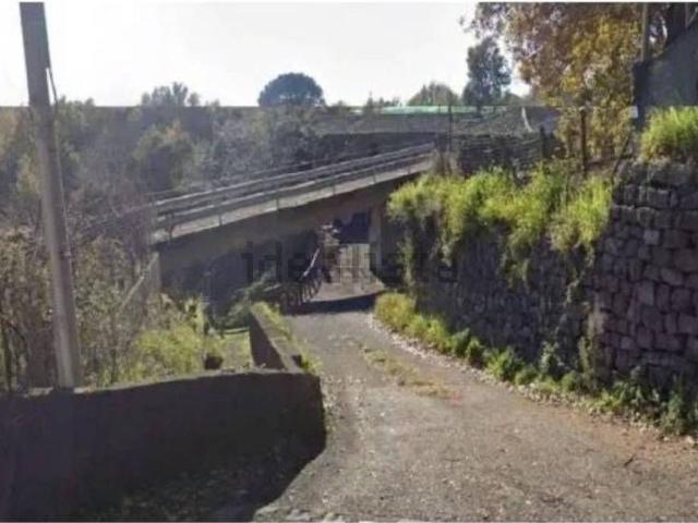 Terreno in vendita di 39780 m² in Piazza Sant&apos Alfio
