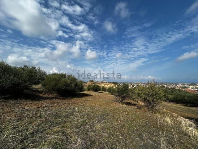 Terreno in vendita di 40450 m² in Via Cannata, 1
