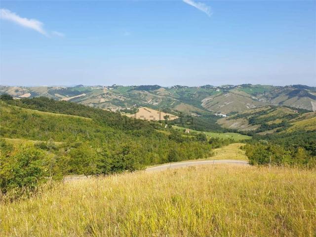 Terreno in vendita di 4080 m² in Via Villaggio
