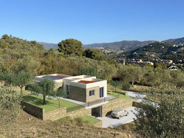 Terreno in vendita di 4000 m² in Via Perine