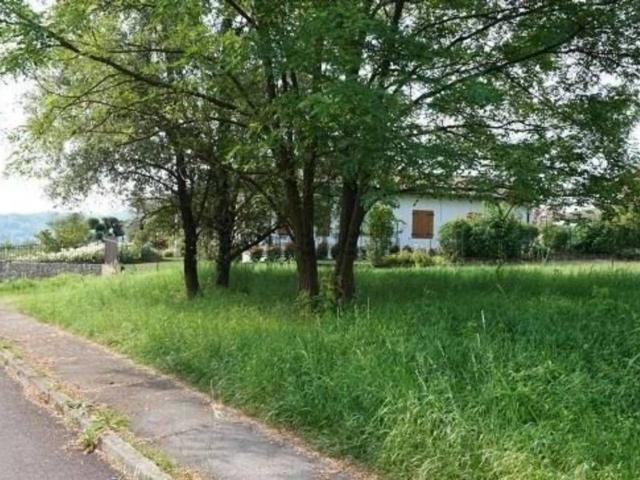 Terreno in vendita di 40247 m² in Via Rudella