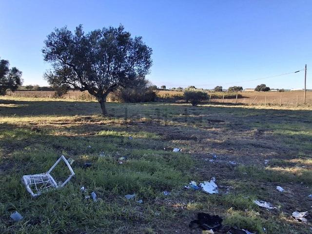 Terreno in vendita di 4140 m² in Strada Statale 1