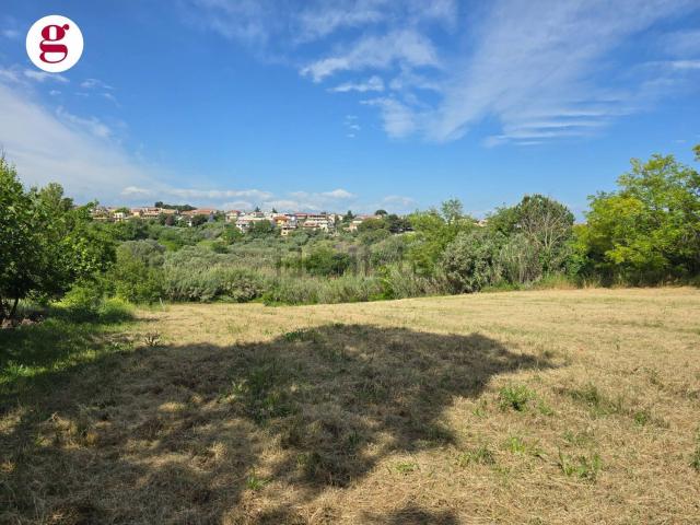 Terreno in vendita di 4150 m² in Via San Rocco