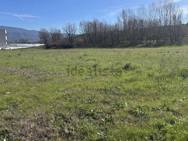 Terreno in vendita di 4185 m² in Via Nilde Iotti