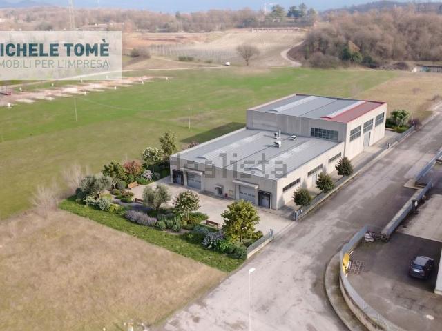 Terreno in vendita di 4103 m² in Traversa Circ Bran