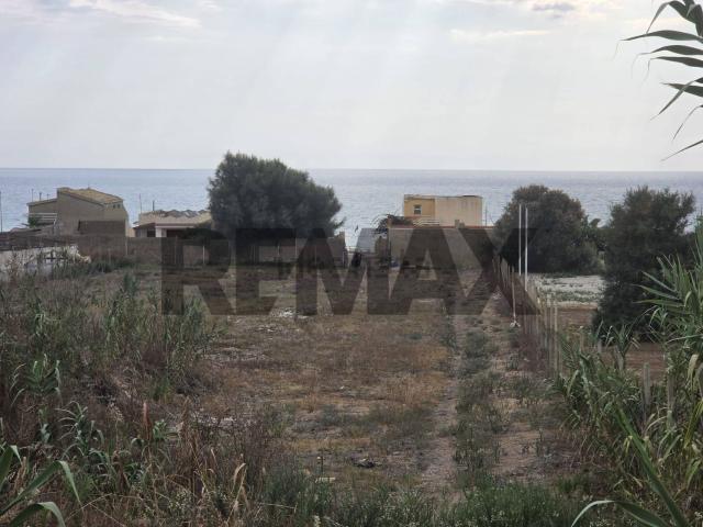 Terreno in vendita di 4269 m² in Via Riviera Lanterna, 363