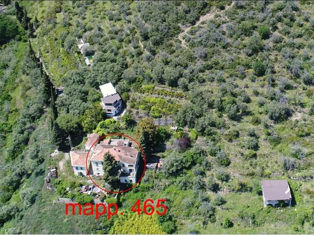 Terreno in vendita di 420000 m² in Via Civezza