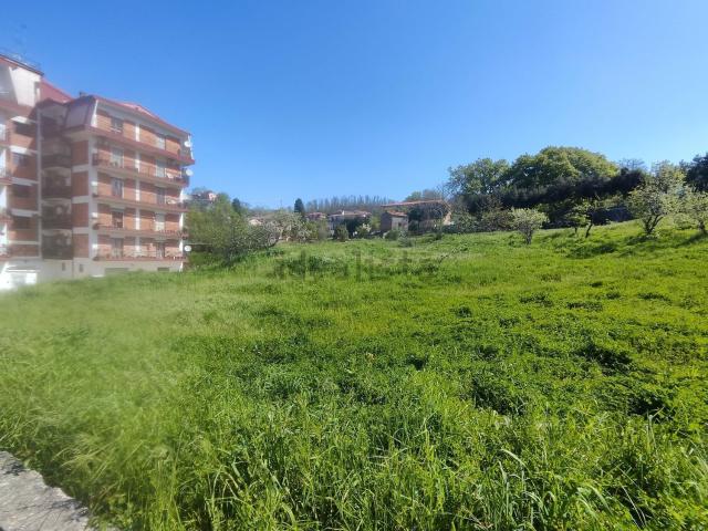 Terreno in vendita di 4342 m² in Via Nazionale