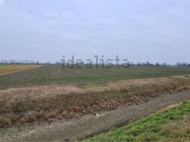 Terreno in vendita di 430000 m² in Via Brasilette, 6