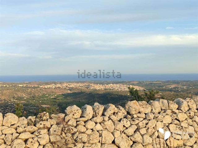 Terreno in vendita di 43000 m² in Strada Senza Nome