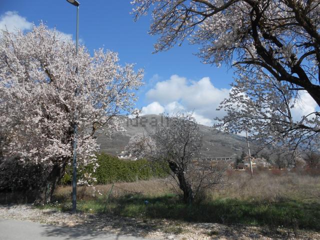 Terreno in vendita di 4300 m² in Via appennini, 66