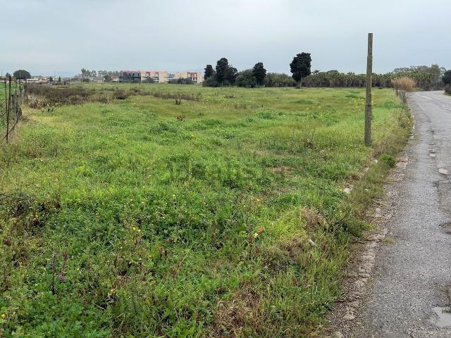 Terreno in vendita di 4300 m² in Via Is Prunixeddas, 5