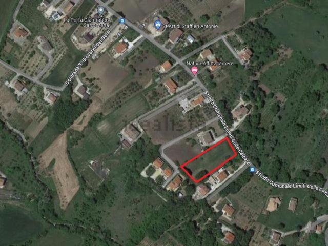 Terreno in vendita di 4320 m² in Strada Comunale Limiti Colle Calcare