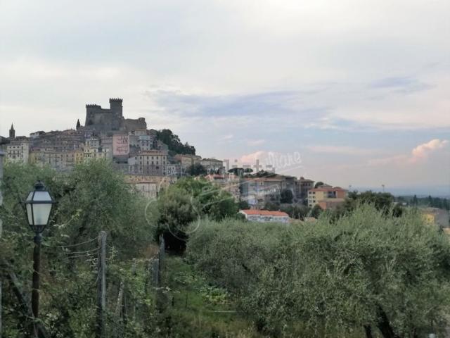 Terreno in vendita di 4445 m² in Via Filippo Turati
