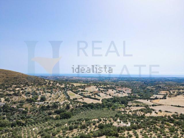 Terreno in vendita di 44000 m² in Via Tommaso Fazello, 228