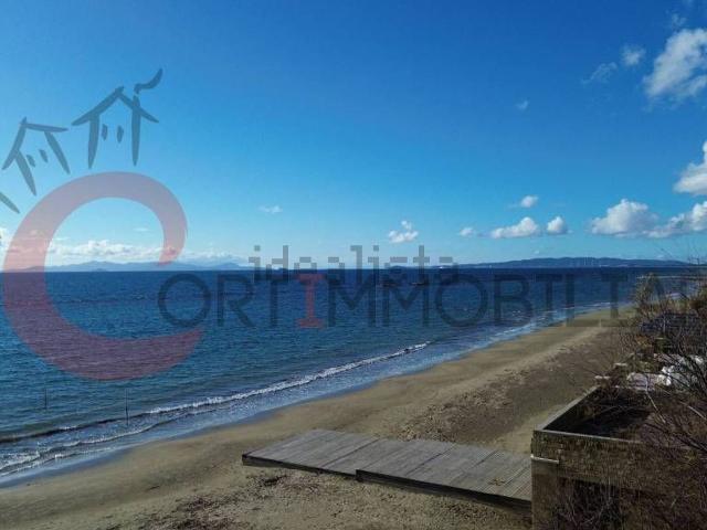 Terreno in vendita di 442 m² in Via Isola D&apos Ischia