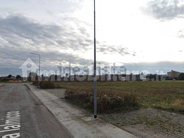 Terreno in vendita di 4500 m² in Via Ialmicco