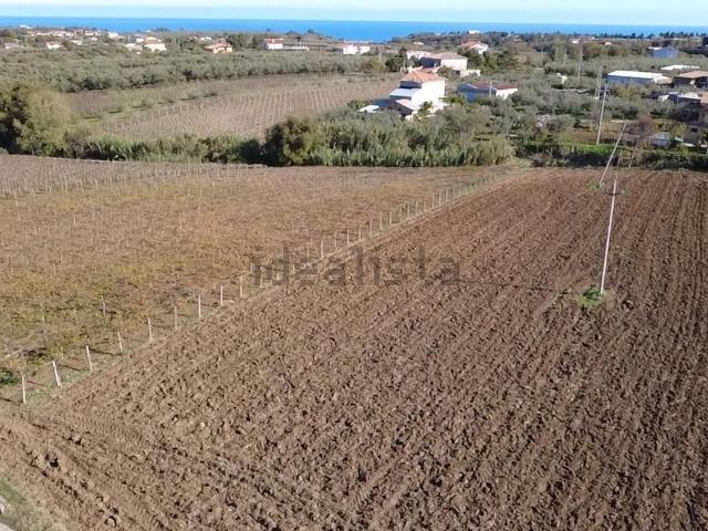 Terreno in vendita di 4650 m² in Contrada Codacchie, 54