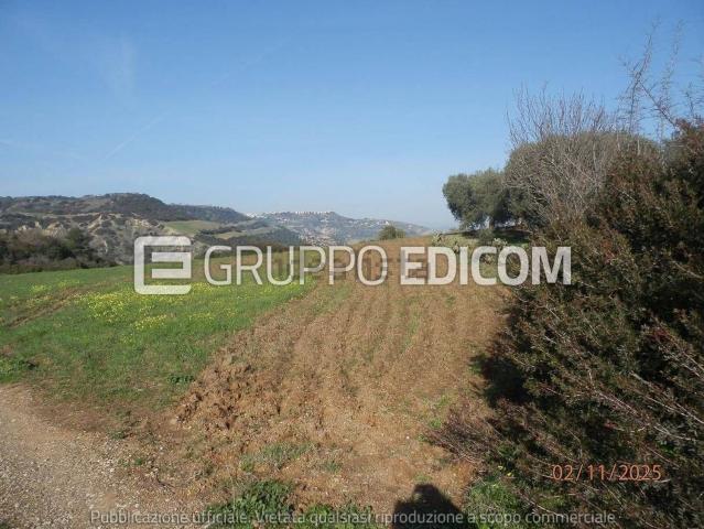 Terreno in vendita di 46370 m² in Via San Caterina