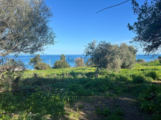 Terreno in vendita di 4777 m² in Strada Statale 113 Settentrionale Sicula, 13