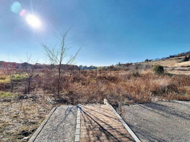 Terreno in vendita di 47240 m² in Contrada Peschiera