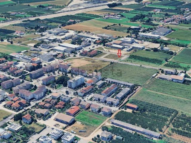 Terreno in vendita di 483 m² in Via Marisa Bellisario