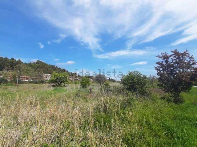 Terreno in vendita di 49623 m² in Via degli Iris