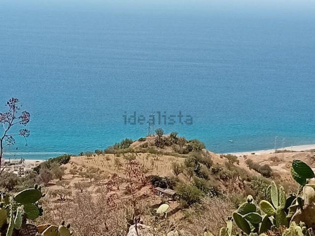 Terreno in vendita di 49700 m² in Via Ariella