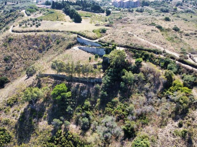 Terreno in vendita di 4900 m² in Contrada Serri