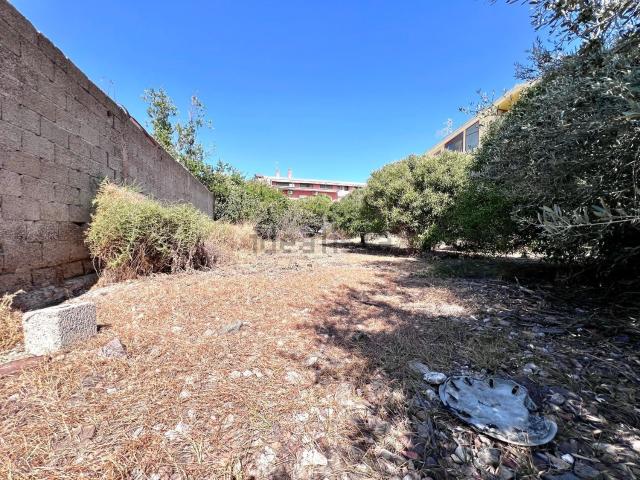 Terreno in vendita di 505 m² in Via G. Garibaldi