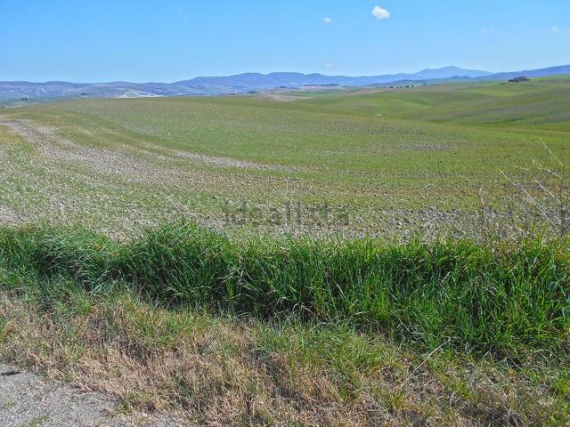 Terreno in vendita di 50860 m² in Strada Vicinale dei Cavallini