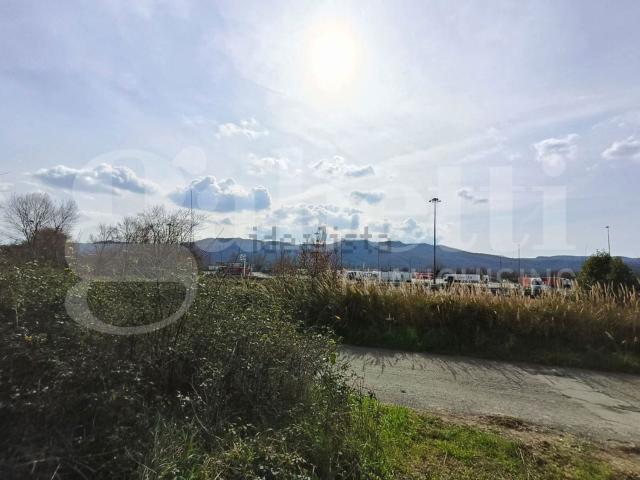 Terreno in vendita di 5000 m² in Strada dei piani
