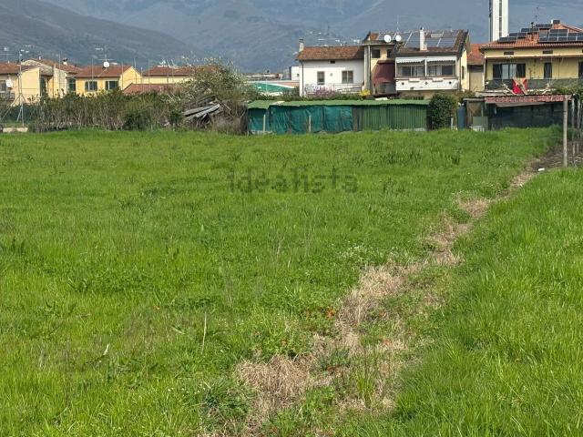 Terreno in vendita di 5000 m² in Via V. Alfieri