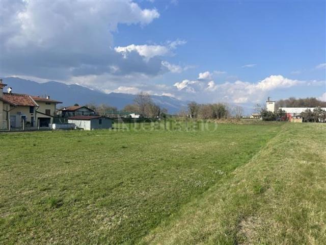 Terreno in vendita di 5000 m² in Via G. Puccini
