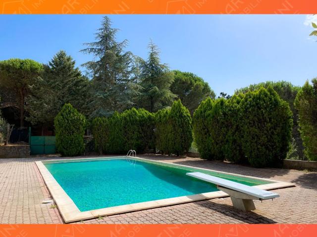Terreno in vendita di 500 m² in Via delle Bastiole, 4