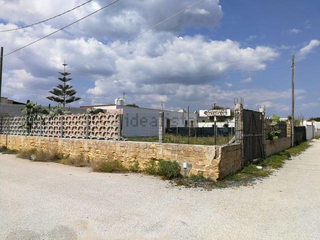 Terreno in vendita di 500 m² in Via T. F. 142 Est